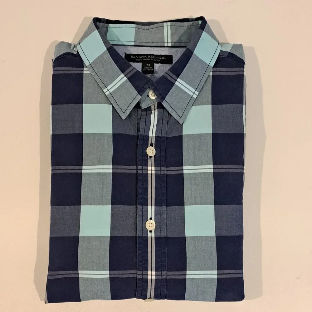 Banana Republic Soft Wash Slim Fit Men's Medium Button Down Long Sleeve Shirt